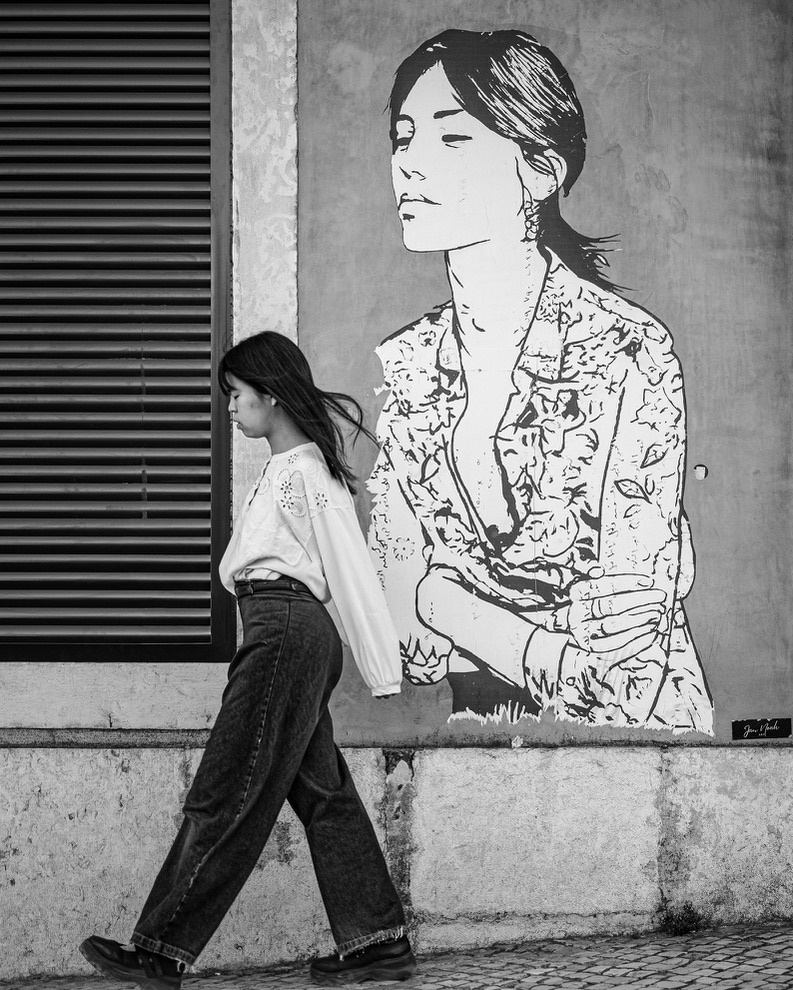 Walking Mural